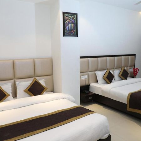Hotel Avi Inn Amritsar Exterior photo