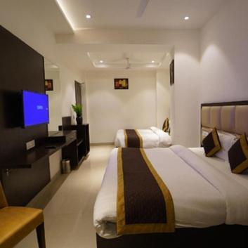 Hotel Avi Inn Amritsar Exterior photo