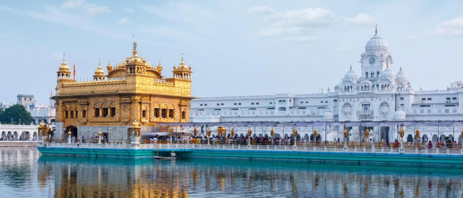 Hotel Avi Inn Amritsar Exterior photo