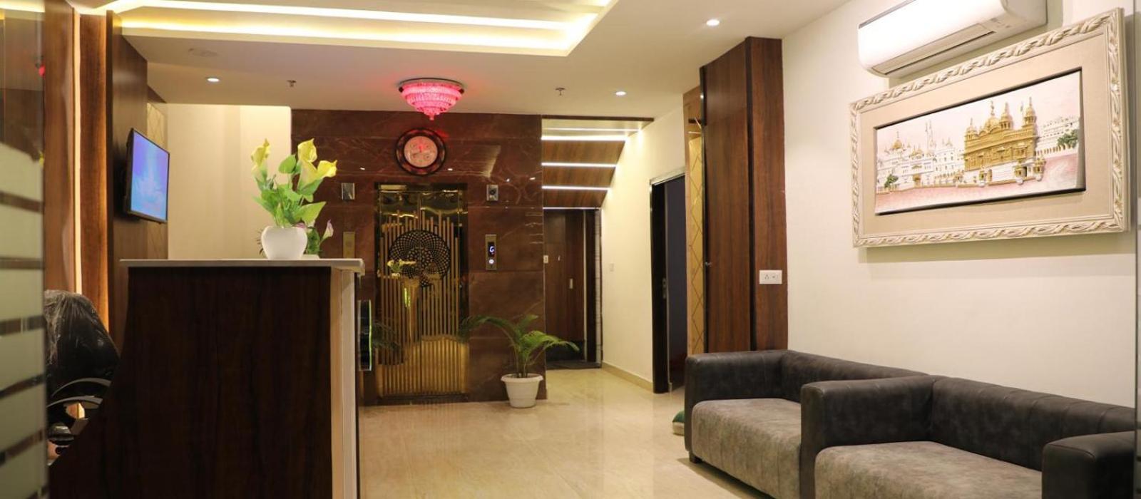 Hotel Avi Inn Amritsar Exterior photo